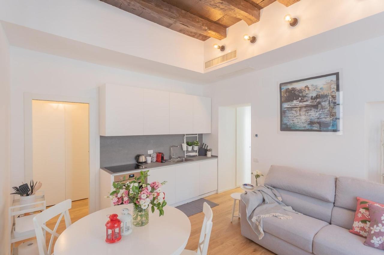 Independence Apartment With Balcony By Rent All Όπως Εξωτερικό φωτογραφία